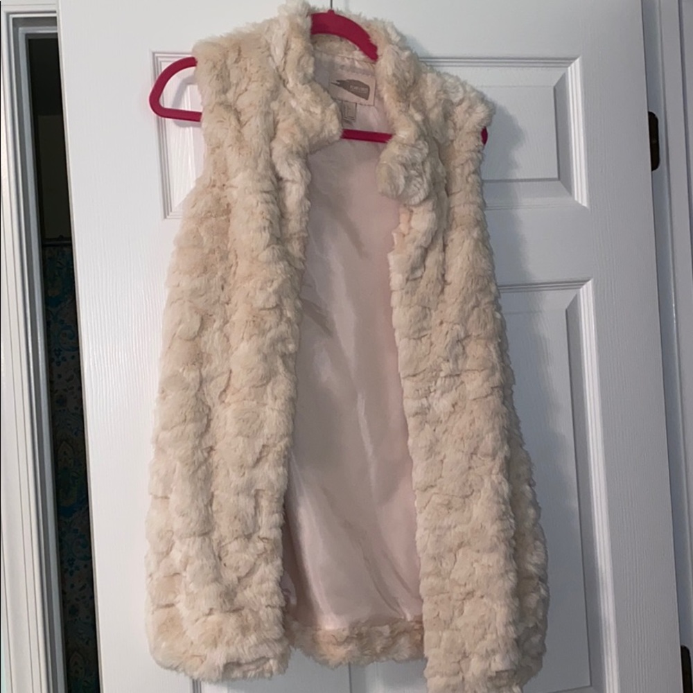 Fur vest